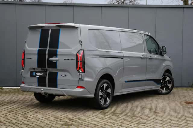 Ford Transit Custom (2025) thumbnail 5