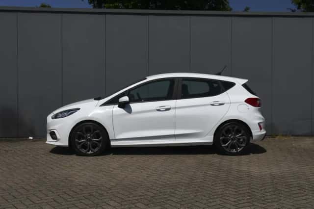 Ford Fiesta (2019) thumbnail 3
