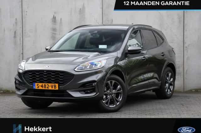 Ford Kuga (2023) thumbnail 1