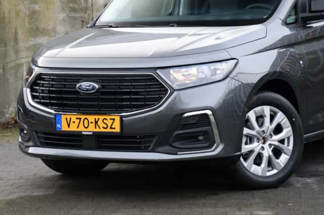 Ford Transit Connect (2024) thumbnail 2