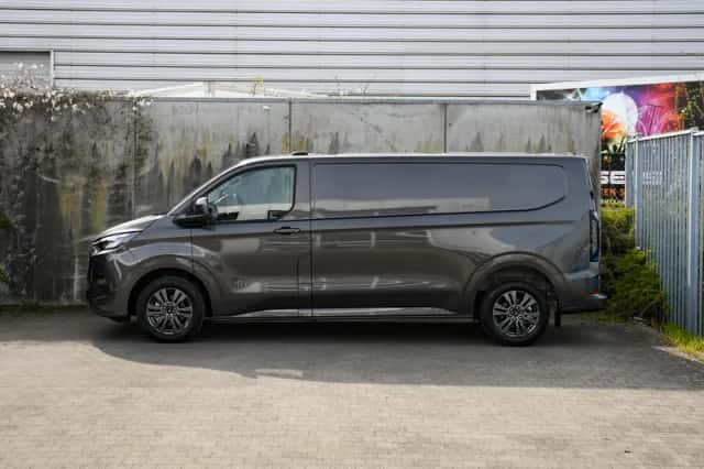 Ford Transit Custom (2026) thumbnail 3