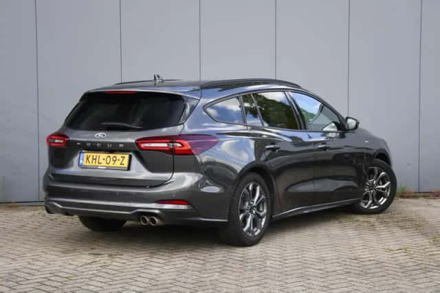 Ford Focus (2024) thumbnail 5