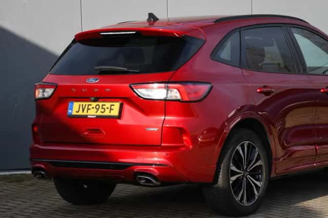 Ford Kuga (2022) thumbnail 6