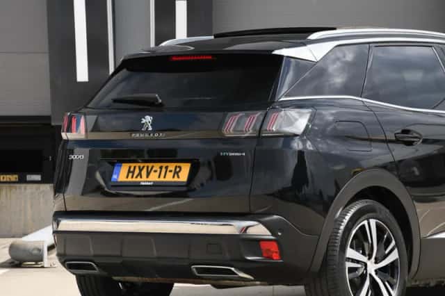 Peugeot 3008 (2023) thumbnail 6