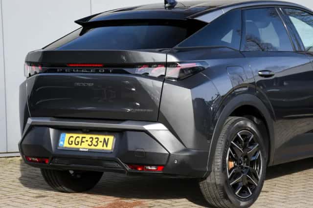 Peugeot 3008 (2024) thumbnail 6