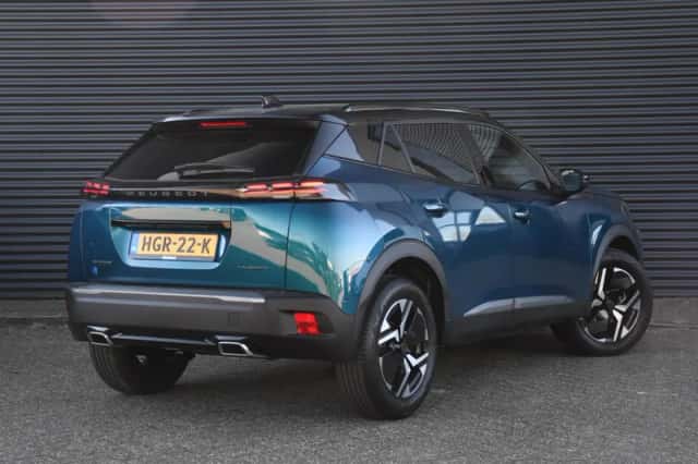 Peugeot 2008 (2025) thumbnail 4