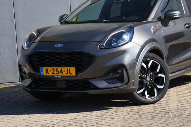 Ford Puma (2021) thumbnail 2