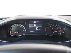 Peugeot 2008 (2024) thumbnail 15