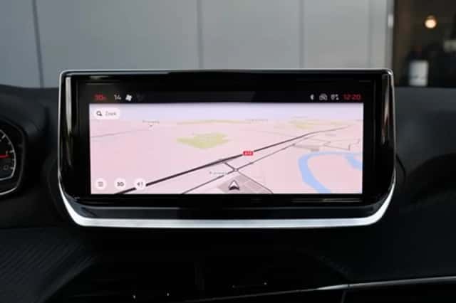 Peugeot 2008 (2024) thumbnail 18