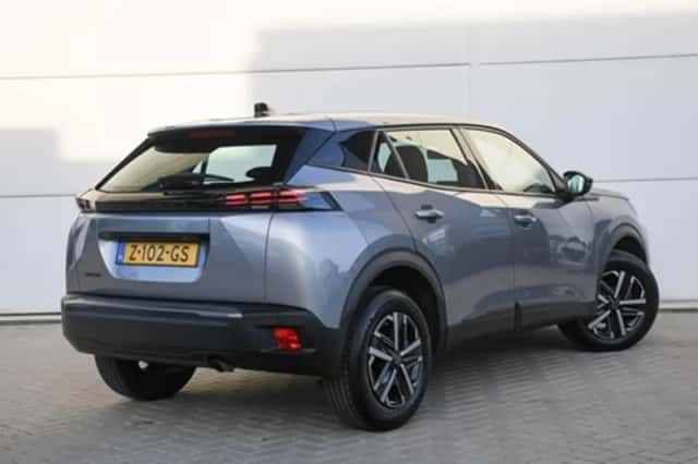Peugeot 2008 (2024) thumbnail 5