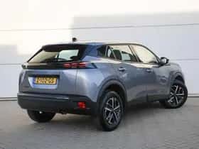 Peugeot 2008 (2024) thumbnail 5