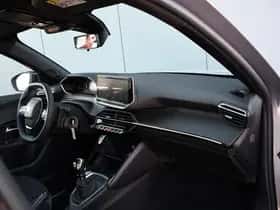 Peugeot 2008 (2024) thumbnail 9