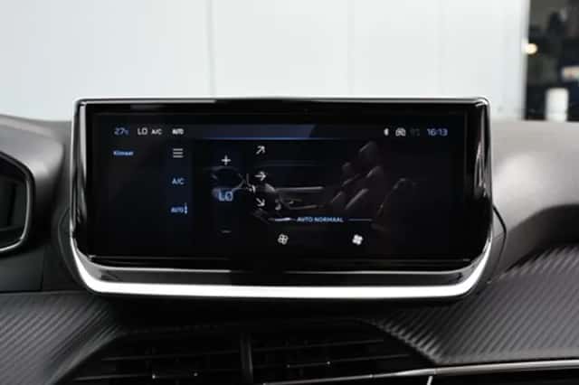 Peugeot 2008 (2024) thumbnail 18