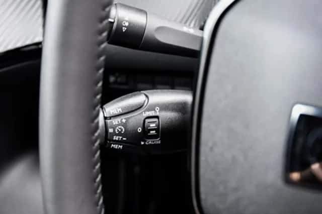 Peugeot 2008 (2024) thumbnail 25