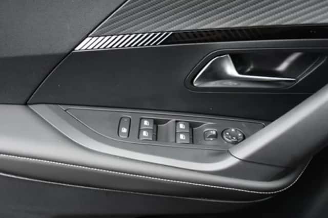 Peugeot 2008 (2024) thumbnail 26