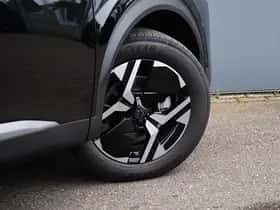 Peugeot 2008 (2024) thumbnail 6