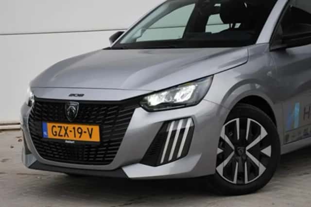 Peugeot 208 (2025) thumbnail 2