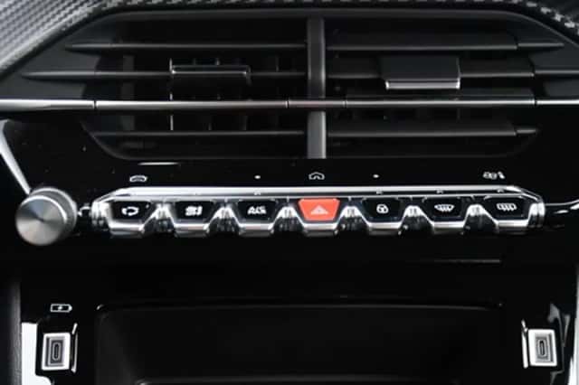 Peugeot 208 (2025) thumbnail 18