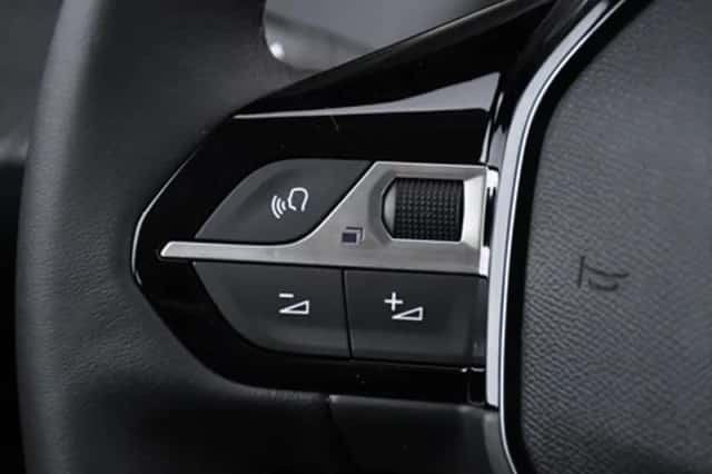 Peugeot 208 (2025) thumbnail 23