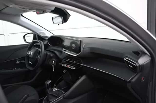 Peugeot 208 (2025) thumbnail 8