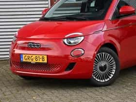 Fiat 500e (2024) thumbnail 2
