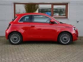 Fiat 500e (2024) thumbnail 3