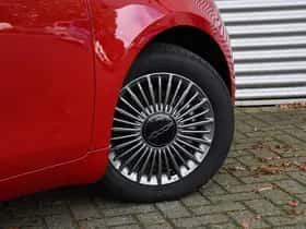 Fiat 500e (2024) thumbnail 6