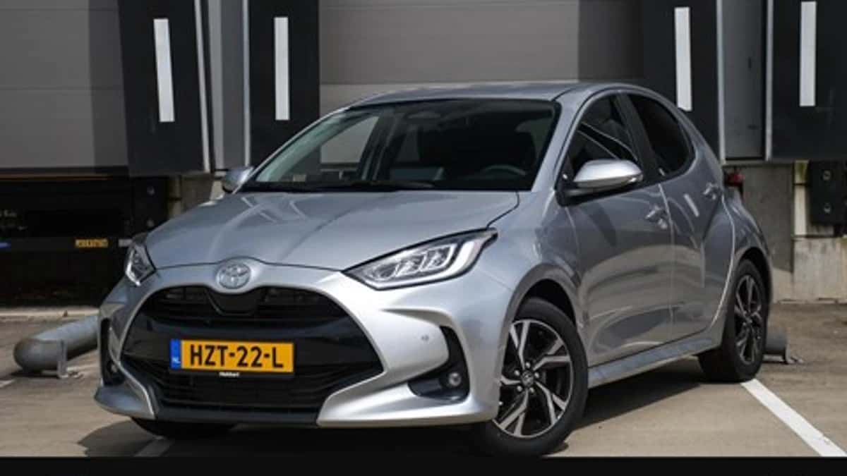 Toyota Yaris (2025) — foto 1