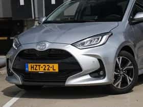 Toyota Yaris (2025) thumbnail 2