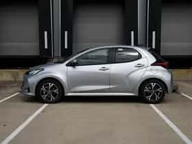 Toyota Yaris (2025) thumbnail 3