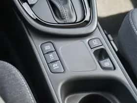 Toyota Yaris (2025) thumbnail 25