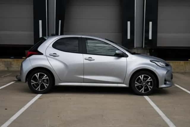 Toyota Yaris (2025) thumbnail 4