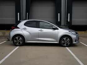 Toyota Yaris (2025) thumbnail 4