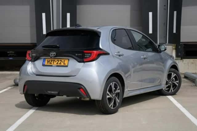 Toyota Yaris (2025) thumbnail 5