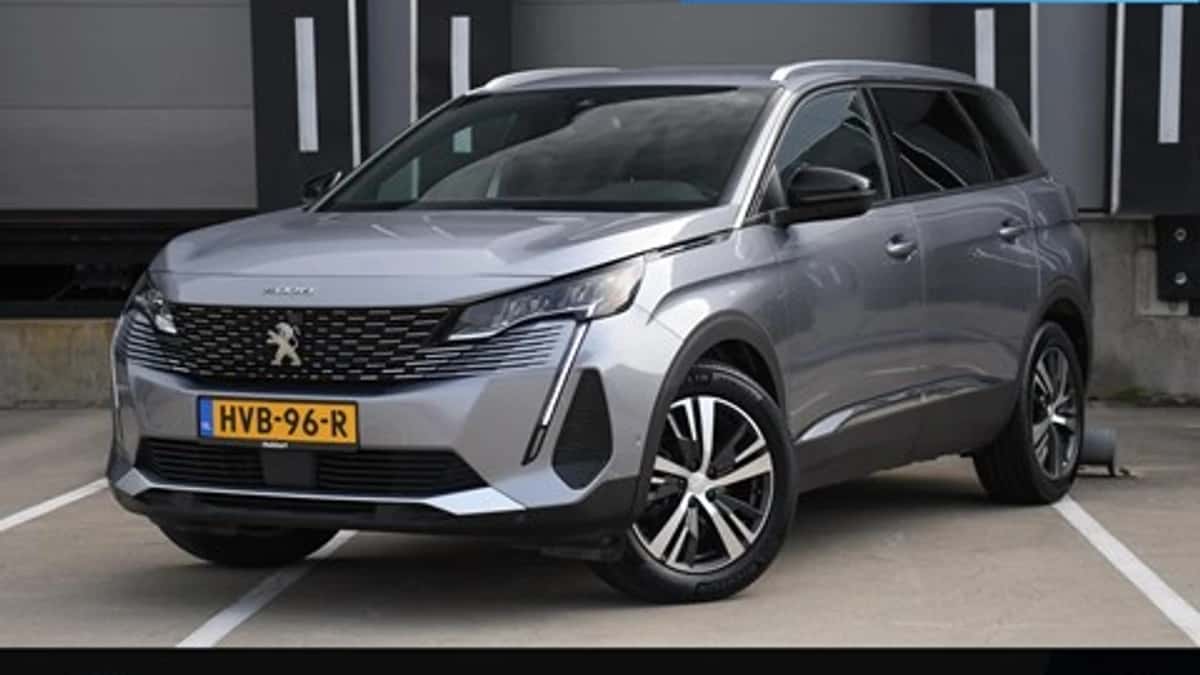 Peugeot 5008 (2024) — foto 1