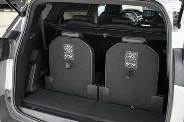 Peugeot 5008 (2024) thumbnail 17