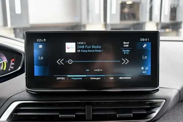 Peugeot 5008 (2024) thumbnail 19