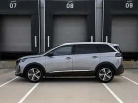 Peugeot 5008 (2024) thumbnail 3