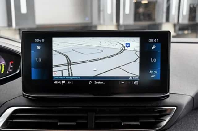 Peugeot 5008 (2024) thumbnail 21