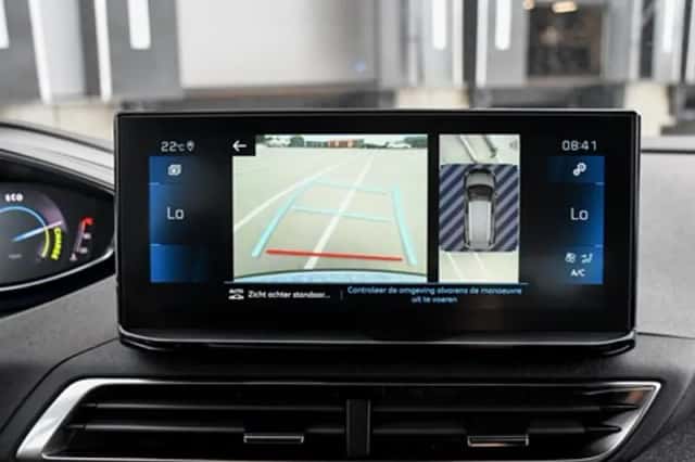 Peugeot 5008 (2024) thumbnail 23