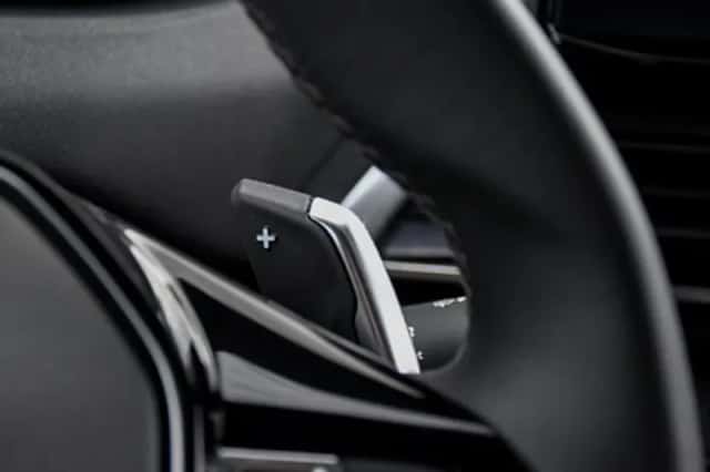 Peugeot 5008 (2024) thumbnail 32
