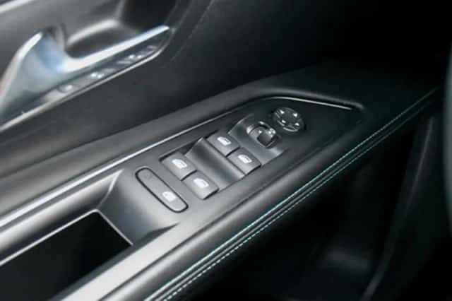 Peugeot 5008 (2024) thumbnail 35