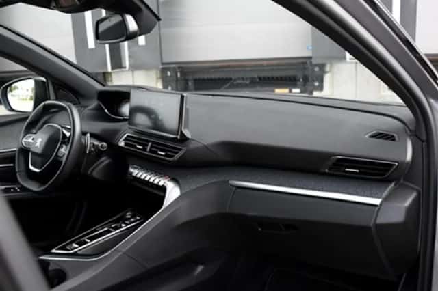 Peugeot 5008 (2024) thumbnail 10