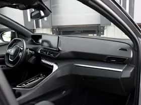 Peugeot 5008 (2024) thumbnail 10