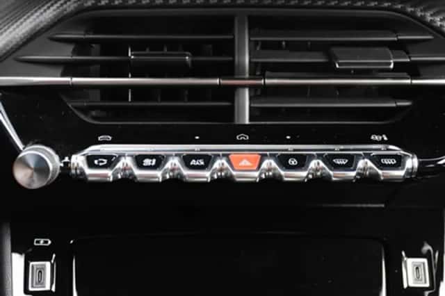 Peugeot 2008 (2024) thumbnail 22