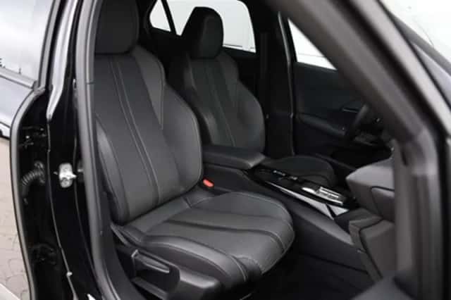 Peugeot 2008 (2024) thumbnail 10