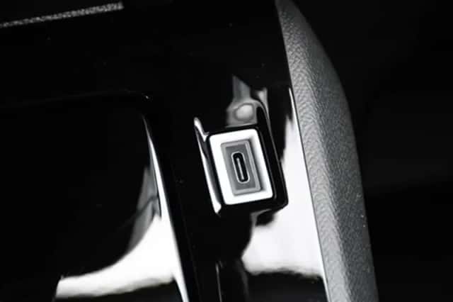 Peugeot 208 (2025) thumbnail 25