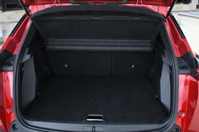 Peugeot 2008 (2024) thumbnail 12