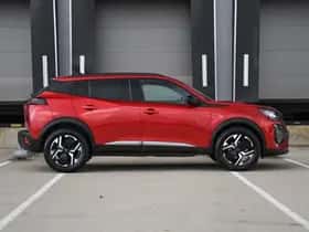 Peugeot 2008 (2024) thumbnail 4