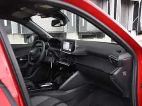 Peugeot 2008 (2024) thumbnail 9